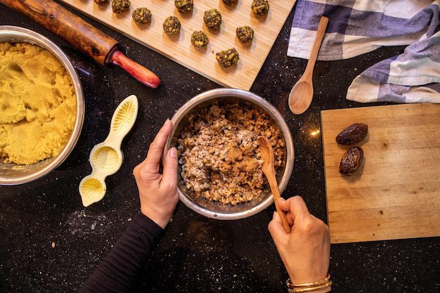 طريقة عمل بودينغ التمر