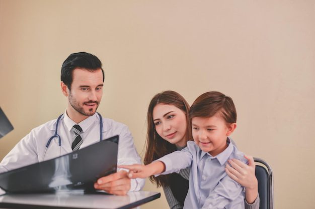 طبيب الأسرة: ما هو دوره كيف نختار الأفضل؟