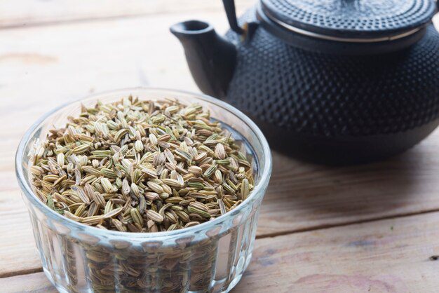 ما هي عشبة الكراوية بالصور؟