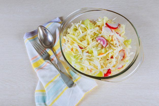 طريقة عمل سلطة الكول سلو 1 طريقة عمل سلطة الكول سلو