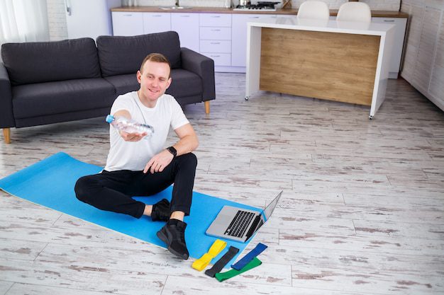 بالصور: 5 تمارين رياضية في المنزل