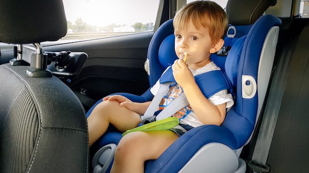 نصائح لاختيار كرسي السيارة للأطفال