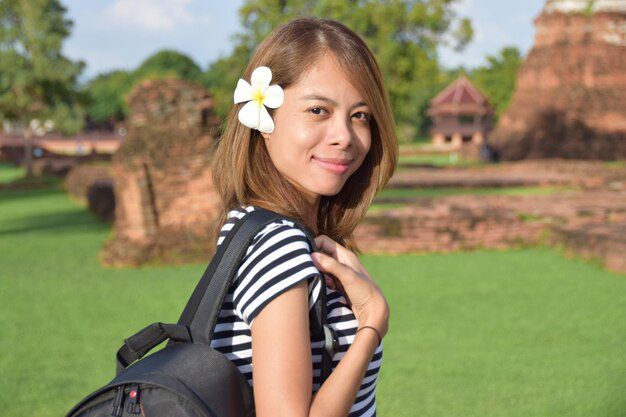 تيا<em class="i-icon-girl"></em>