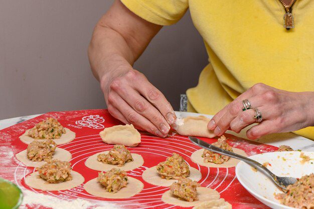 طريقة عمل القطايف: وصفات مختلفة تناسب جميع الأذواق