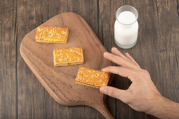 طريقة عمل بسبوسة الزبادي