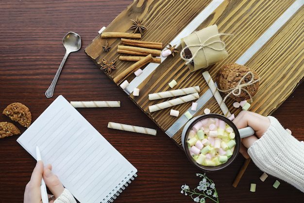 أبرز المعلومات حول المسواك وفوائده